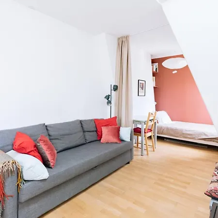 Superb View 1bd Le Marais! Parigi