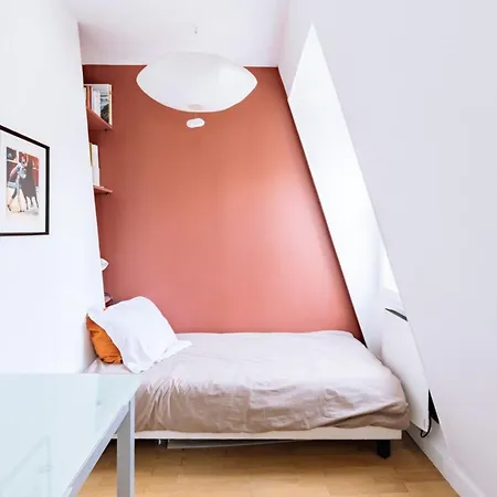 Appartamento Superb View 1bd Le Marais!